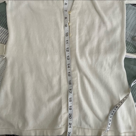 OldNavy Perfect Fit Womens Beige Long Sleeve Button Down Cardigan Sweater - Picture 13 of 16